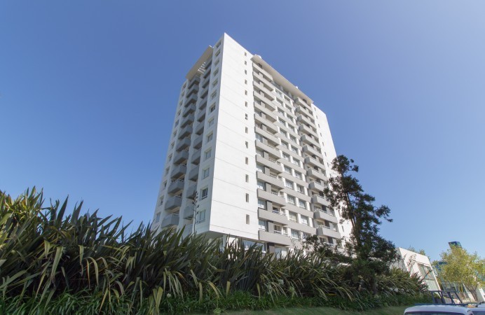 Departamento en venta sobre Roosevelt